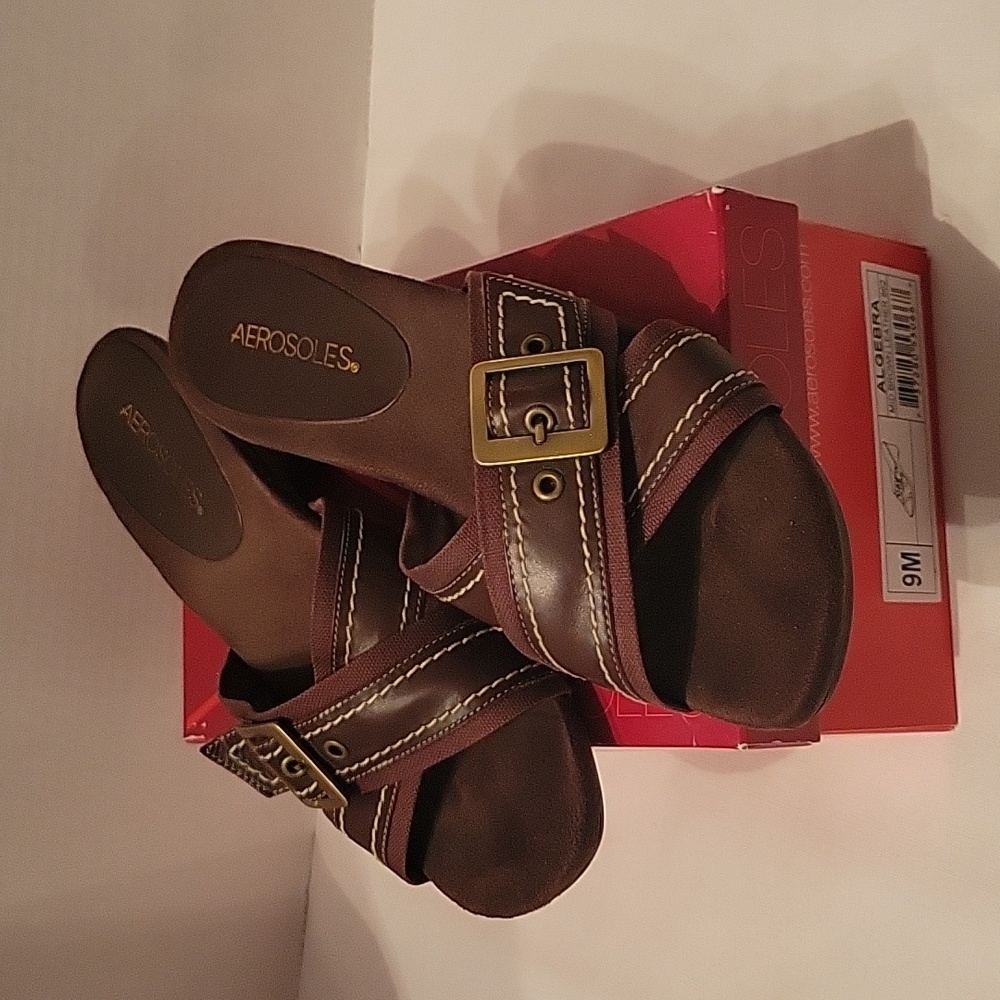 Aerosoles women's brown sandals sz 9